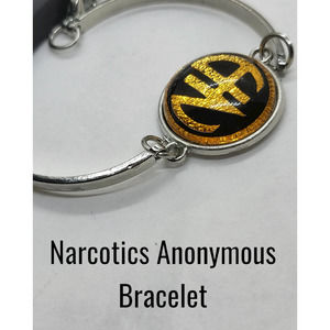 NA Narcotics Anonymous bracelet gold and silver. Free NA goodie bag.
